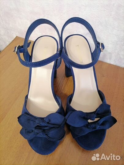 Босоножки 37 размер