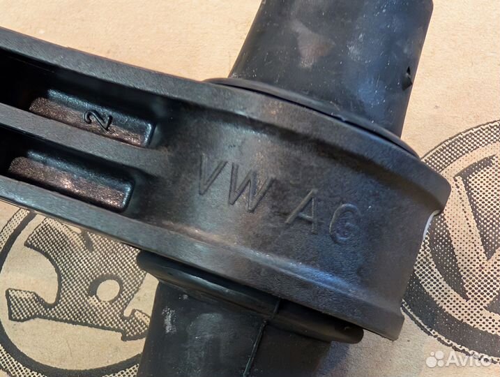 Стойка заднего стабилизатора MQB