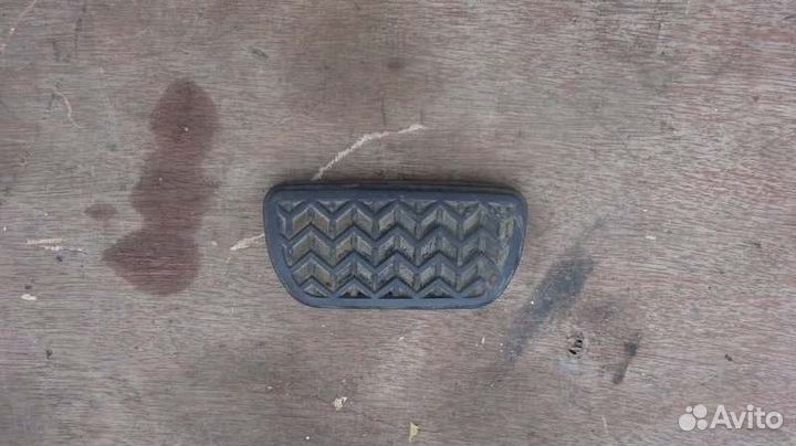 Накладка на педаль Toyota Allex NZE124 1NZ-FE