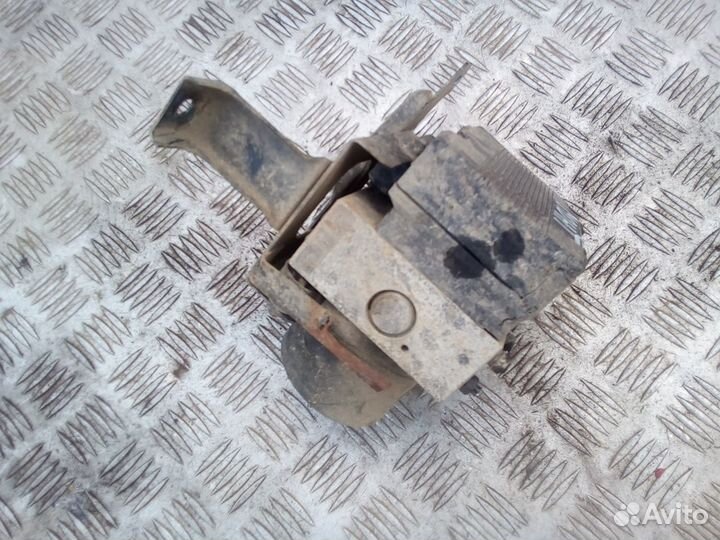 Блок ABS (насос) Mitsubishi Montero Sport