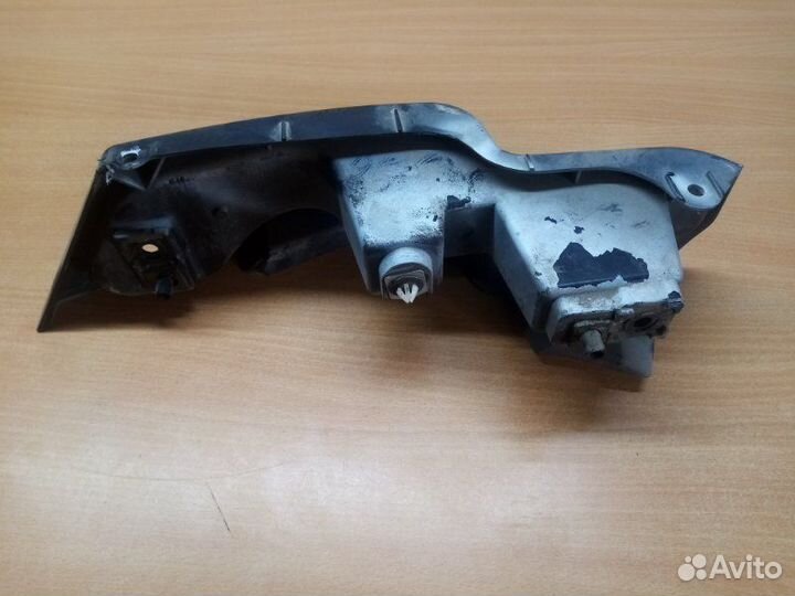 Кронштейн задний правый Ford Mondeo (5) седан