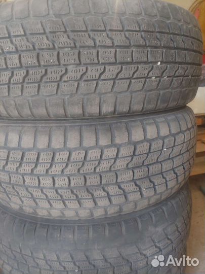 Yokohama LT Radial 215 225/6 R18
