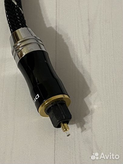 Оптический аудио кабель