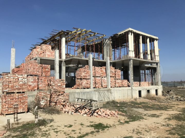 Коттедж 1500 м² на участке 25 сот.