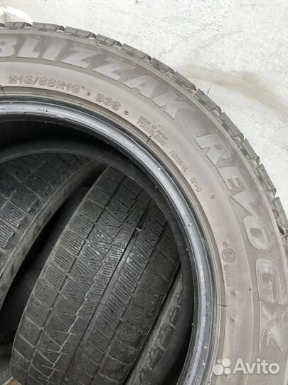 Bridgestone Blizzak Revo GZ 215/55 R16