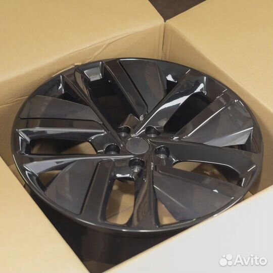 Купить кованые диски R22 на lixiang l6