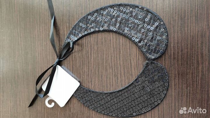 Воротник из пайеток