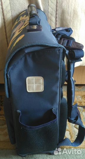 Школьный ранец