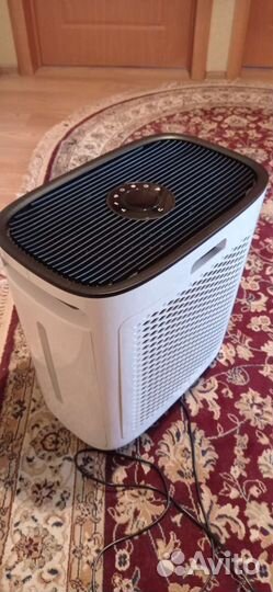 Увлажнитель воздуха на запчасти Philips HU5930