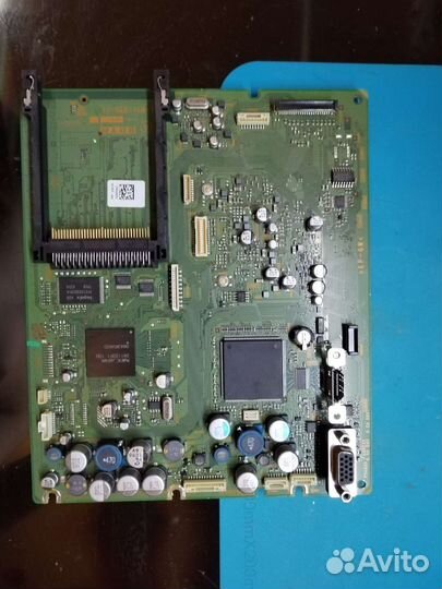 Sony kdl-32u2000