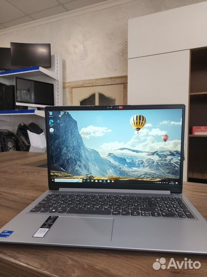 Lenovo i5-1235U/8Gb/SSD 256Gb/ гарантия рассрочка