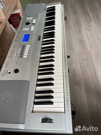 Синтезатор yamaha PortableGrand DGX 220