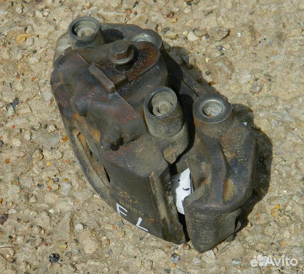 Суппорт передний левый Opel Astra F 1.6