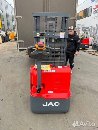 Штабелер самоходный электрический