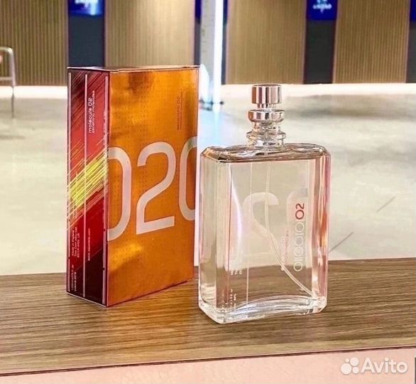 Духи молекула 02