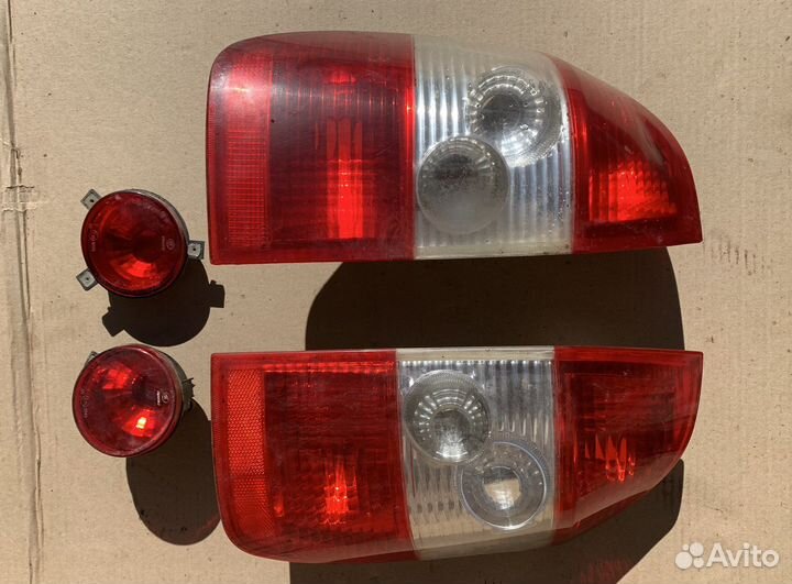 Фонарь б/у Чери Тиго T11 Chery Tiggo T11