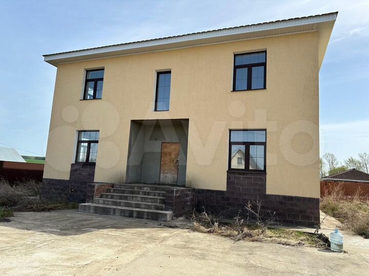 Дом 307 м² на участке 15 сот.