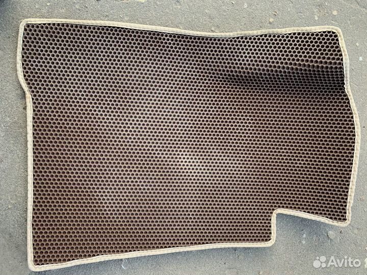 Коврики в LC200