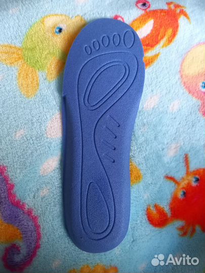 Кроссовки подростковые