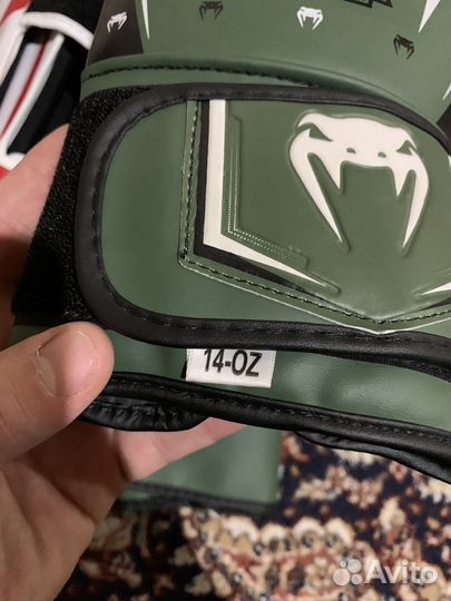 Перчатки и щитки