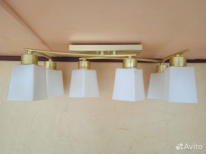 Светильник потолочный подвесной