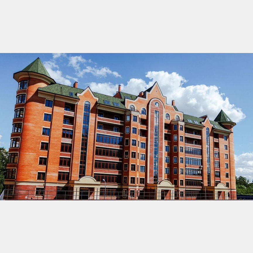 3-к. квартира, 142 м², 1/8 эт.