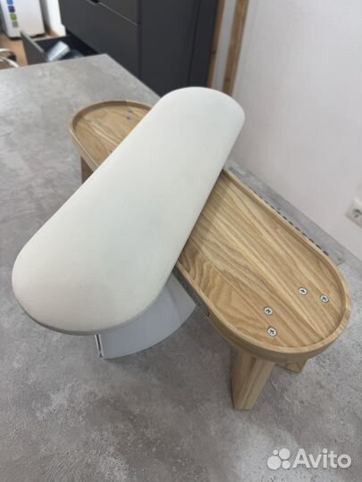 Подставка для рук маникюрная бу