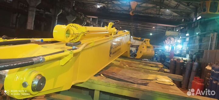 Удлиненное рабочее оборудование на экскаваторы