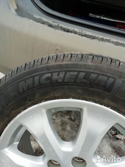 Michelin Energy Saver 215/60 R16 98E