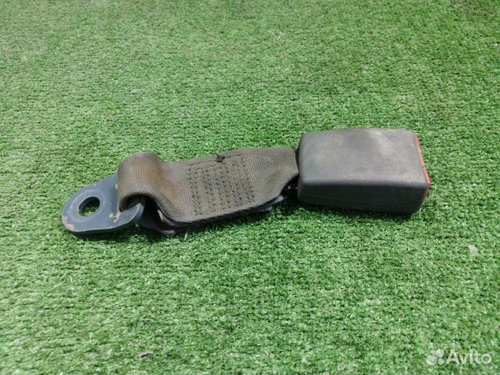 Ответная часть ремня безопасности задняя левая