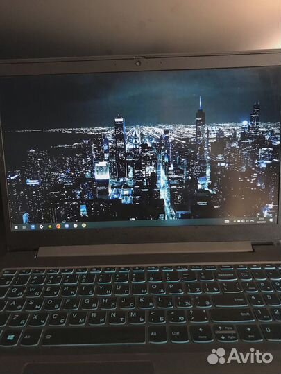 Игровой ноутбук Lenovo