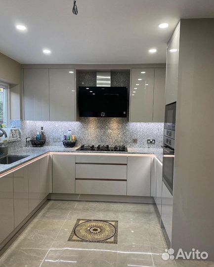 Кухня на заказ от фабрики