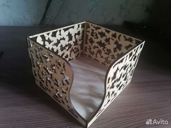 Салфетница из дерева