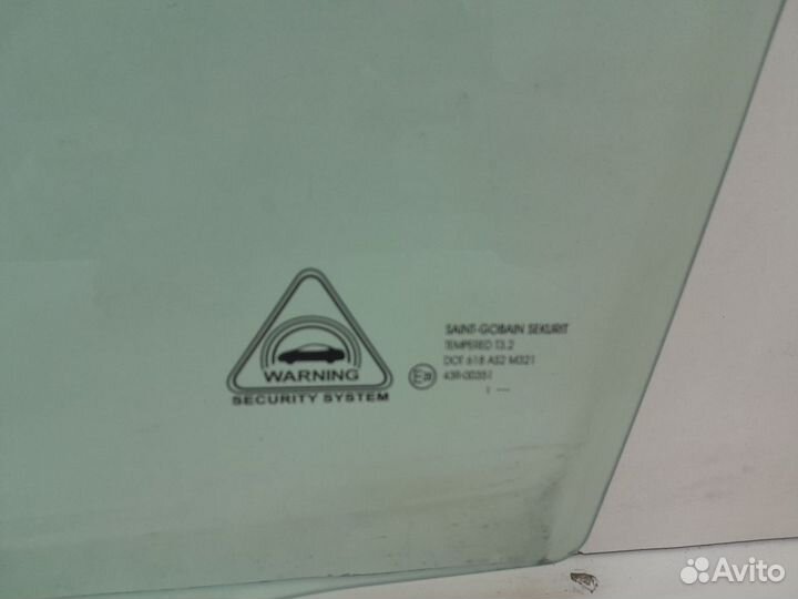 Стекло двери передней левой Kia Venga YN 2010-2017