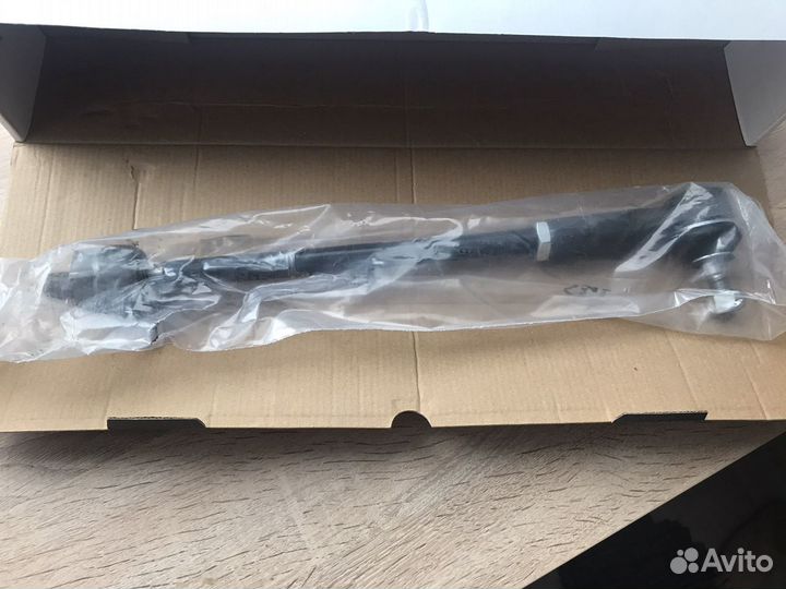 Рулевая тяга правая