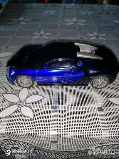 Машина bugatti с пультом