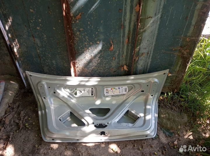 Крышка багажника Renault Symbol 2004