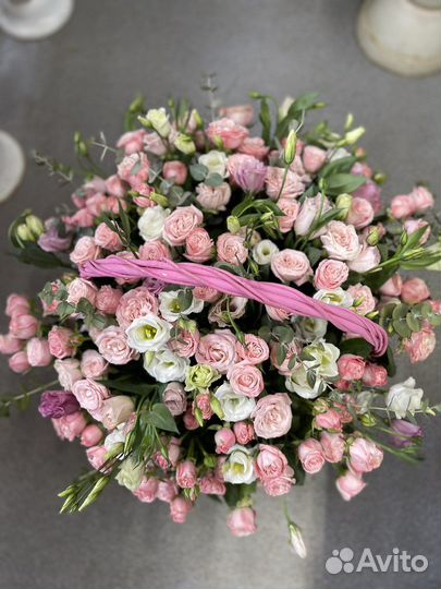 Роза корзина