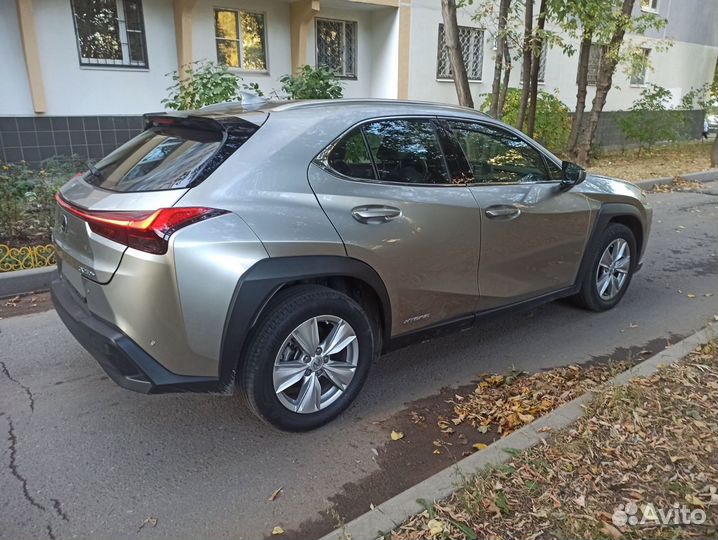 Lexus UX 2.0 CVT, 2020, 46 700 км