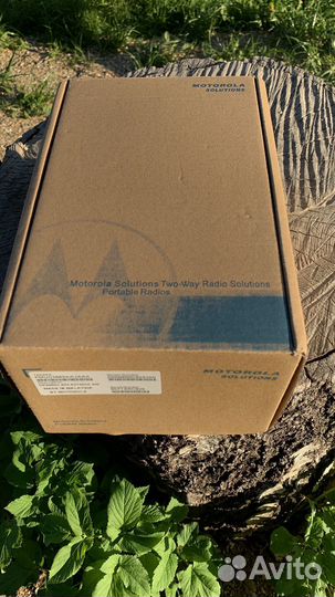 Motorola dp4400e DMR 433 mHz китайская + кабель пр