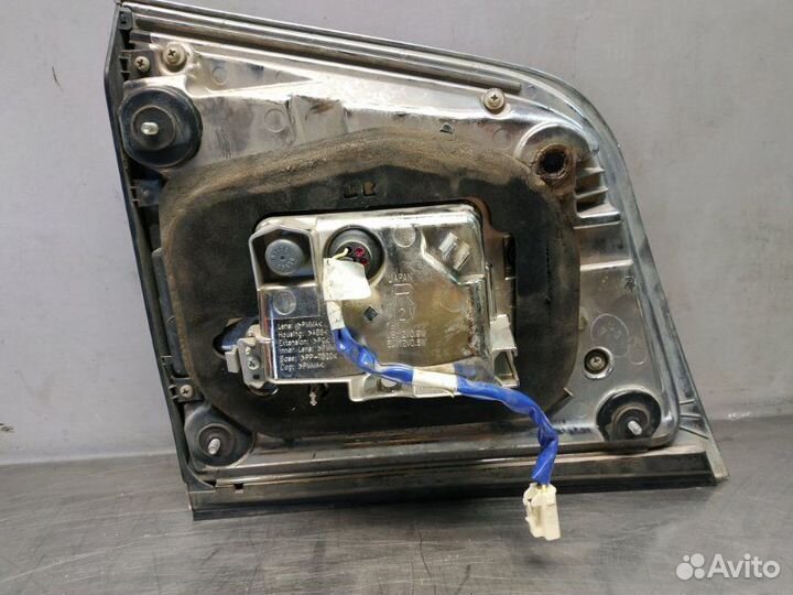 Фонарь задний правый Lexus Lx570