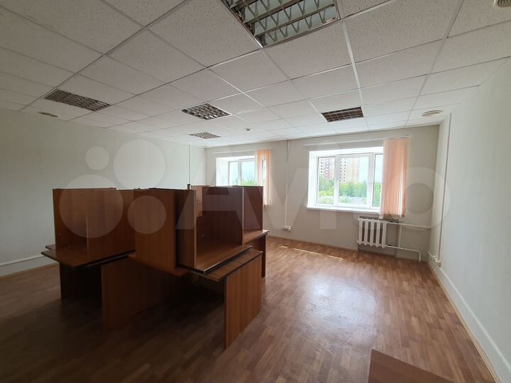 Офис, 16.6 м² на Рабкоров с мебелью