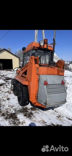 Мини-погрузчик Уралвагонзавод ПУМ-500, 1995