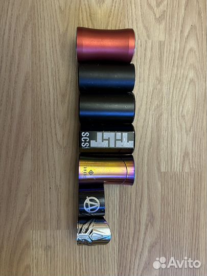 Зажим для трюкового самоката