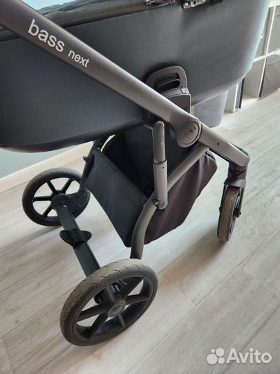 Коляска 2 в 1 Roan bass next
