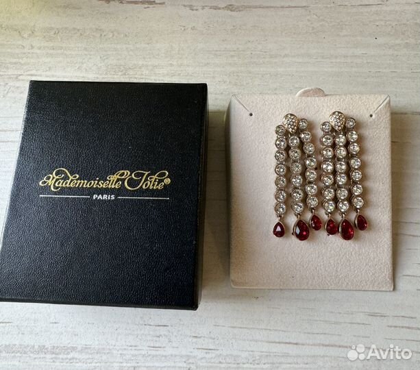 Серьги пусеты с кристаллами swarovski