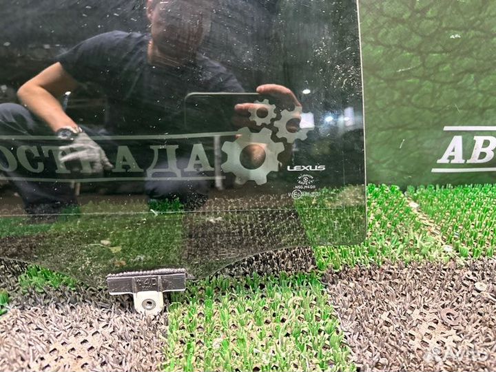 Стекло двери заднее правое Lexus Es 7 2018-2022