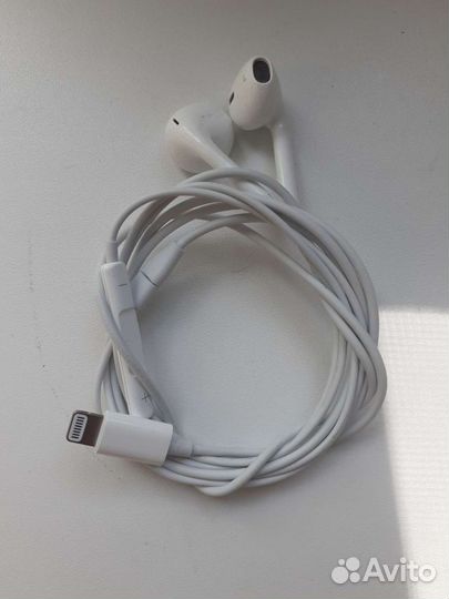 Наушники iPhone earpods