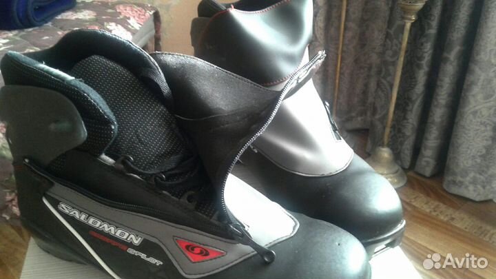 Лыжные ботинки 46 размер(30.5см).SNS