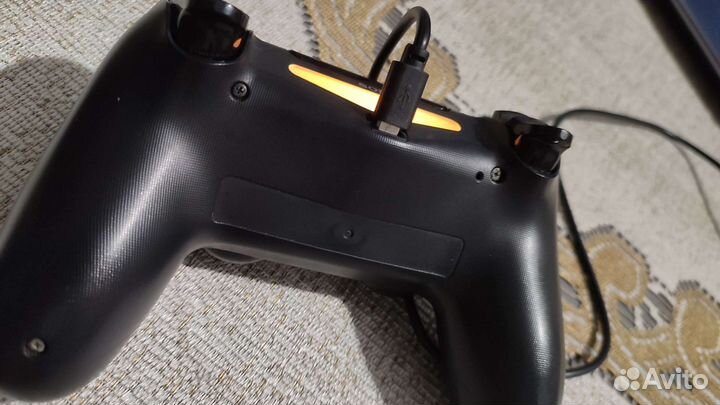 Продам геймпад ps4 оригинал